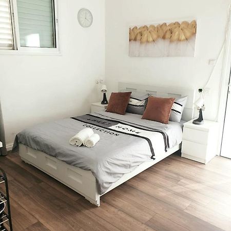 Апартаменты Magnifique Studio Avec Grande Terasse A Тель-Авив Экстерьер фото